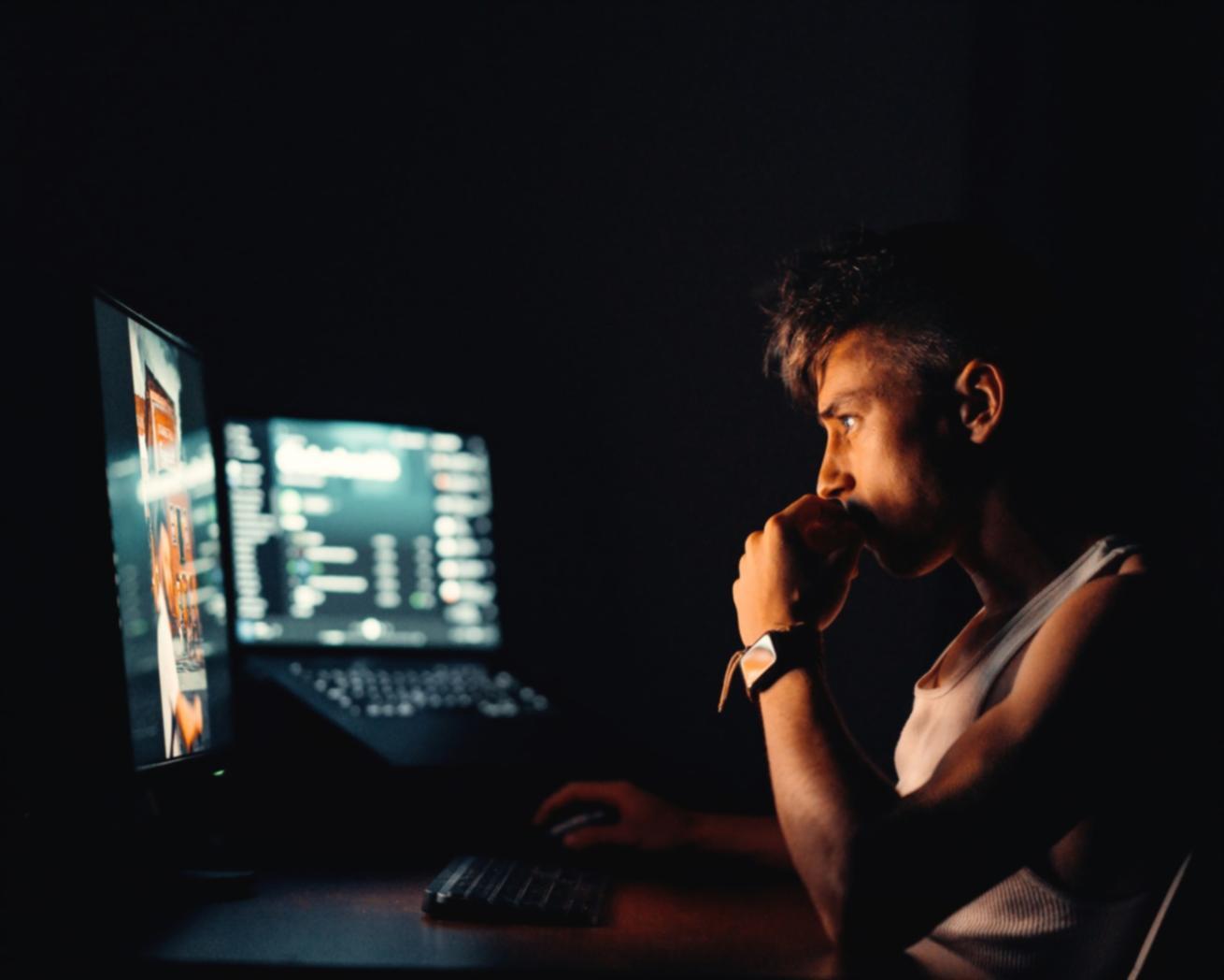 Análise de dados financeiros com gráficos e indicadores